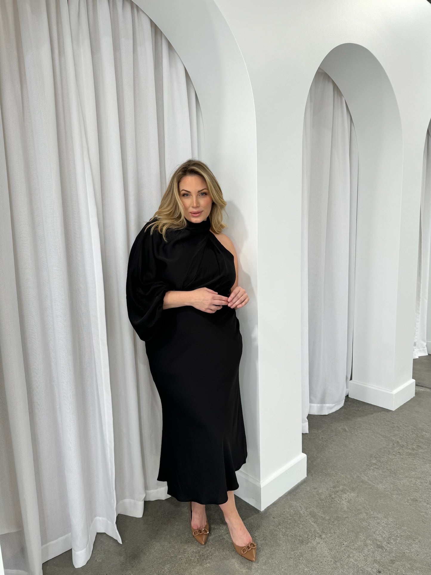 Olivia Maxi Dress - Black